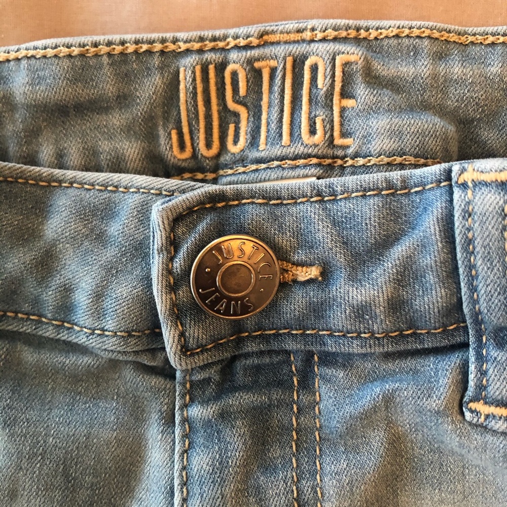 Distressed cut offs - Picture 3 of 4